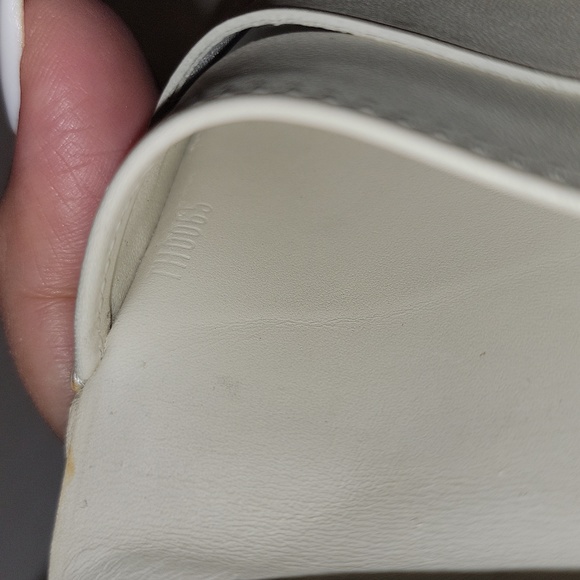 Authentic Louis Vuitton Vernis short wallet - Picture 11 of 11